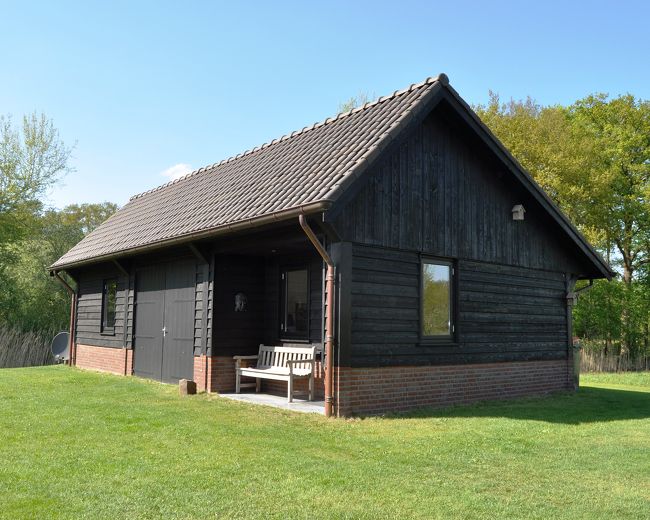 Bouw uw kapschuur met Van den Berg Houtbouw