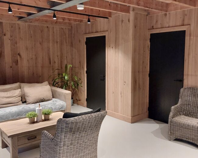 Luxe bijgebouw met eiken aftimmering - Van den Berg Houtbouw 