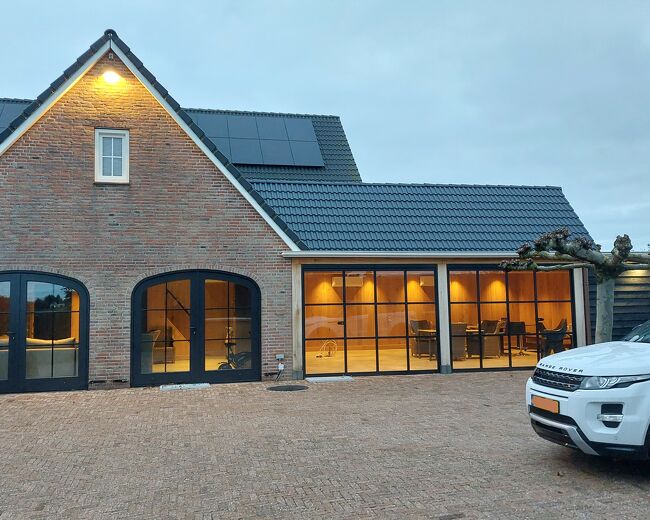 Luxe tuinkamer met chilruimte - Van den Berg Houtbouw 